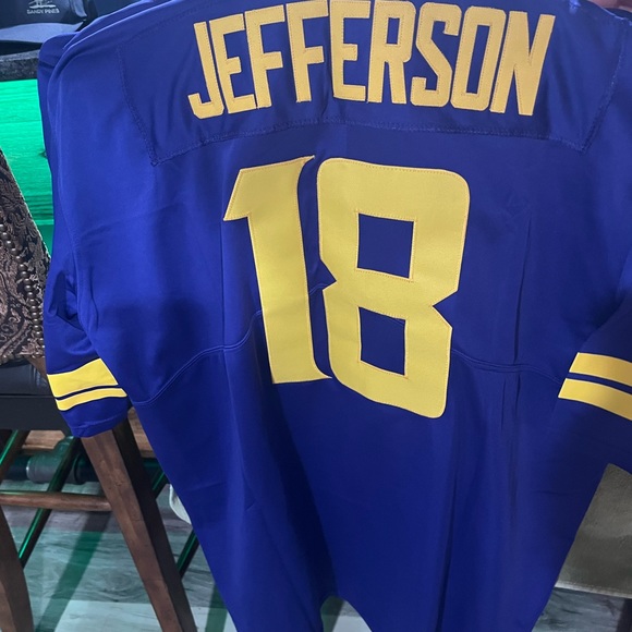 Justin Jefferson Nike Football Jersey - Picture 2 of 3
